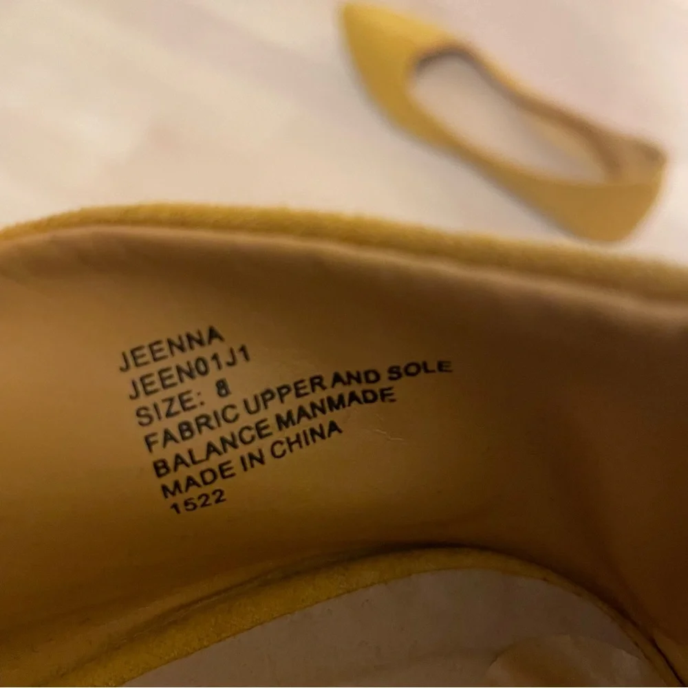 NWOT Madden Girl Mustard Yellow Flats - Picture 5 of 5